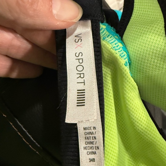 Victoria’s Secret VSX Vibrant Sports Bras Mesh Ventilation Activewear Sporty - Picture 13 of 13
